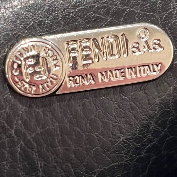 Fendi Y2K Vintage Cream Crossbody Pochette with COA - Picture 8 of 16